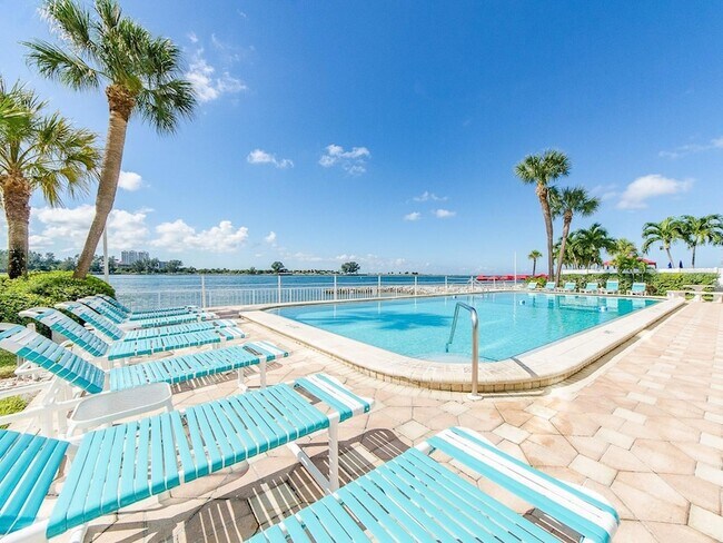 Building Photo - 675 S Gulfview Blvd