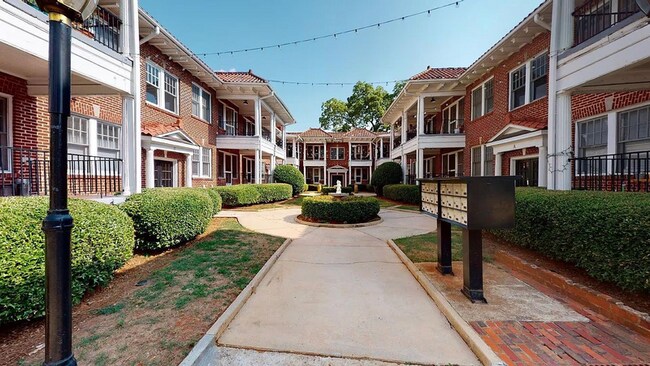 Building Photo - 305 E Ponce de Leon Ave