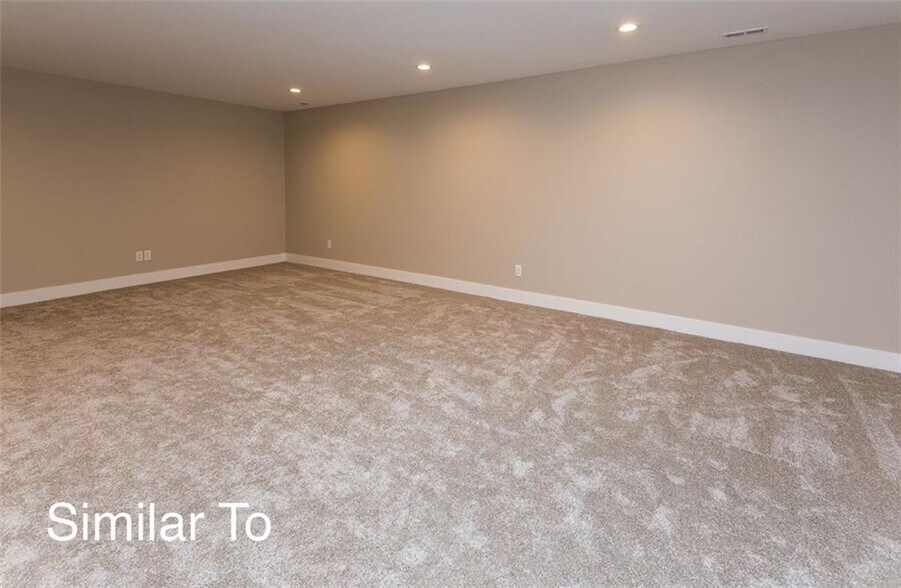 Building Photo - 313 NE Meadow Ln
