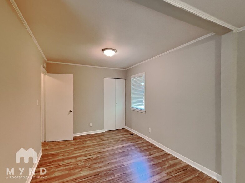 Building Photo - 502 Fairlane Cir NW