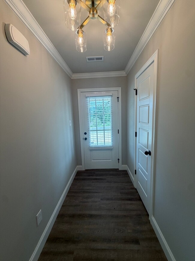 Building Photo - 2632 Parkers Mdw Ln