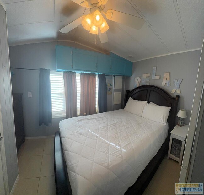 Building Photo - 34 Abalone Cir