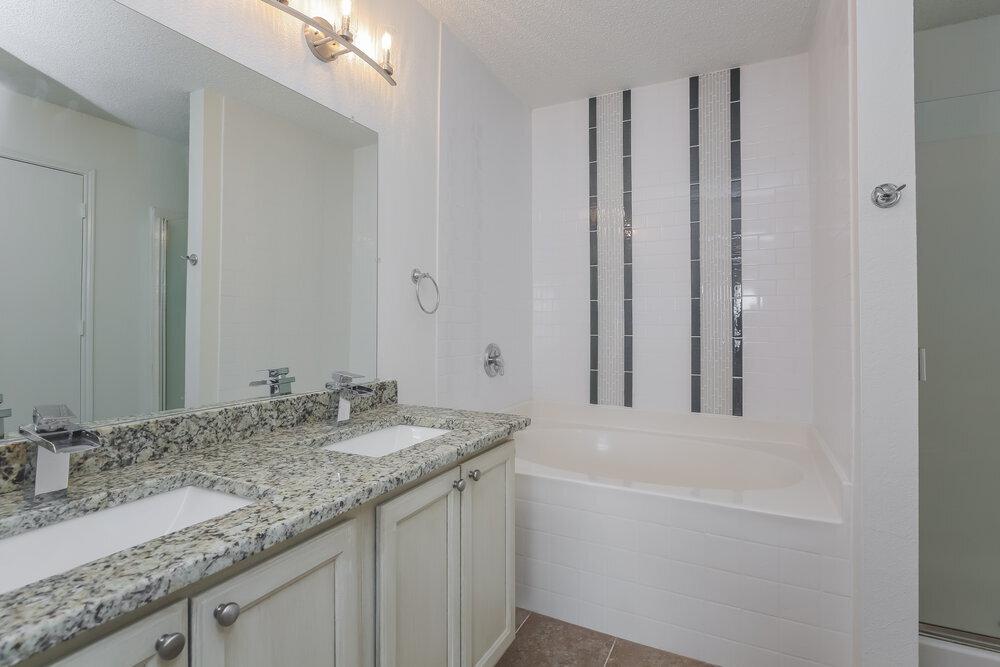 Building Photo - 1476 Hickory Creek Ln