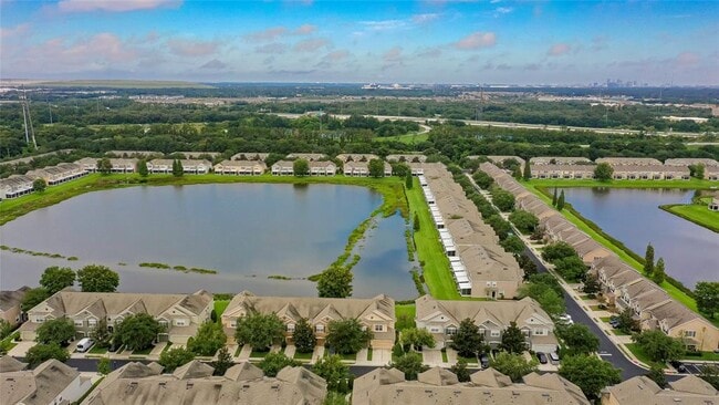Building Photo - 4815 Pond Ridge Dr