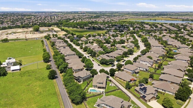 Building Photo - 3564 Rosalina Loop