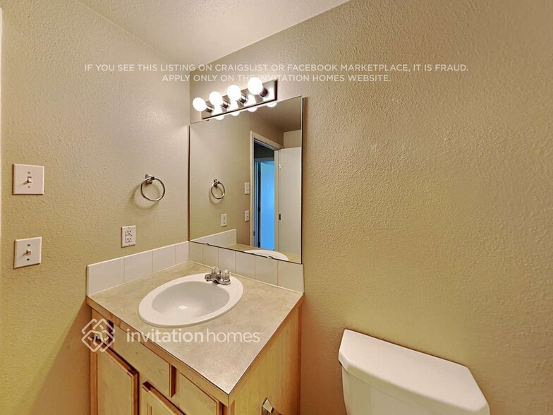 Building Photo - 17909 72nd Ave E