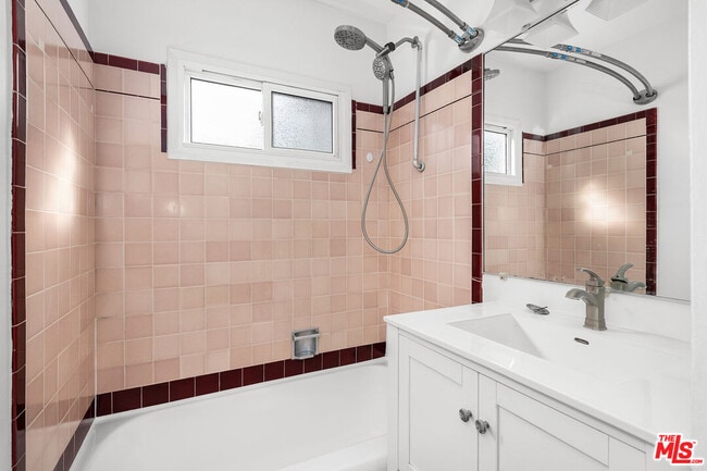 Building Photo - 4158 Baldwin Ave