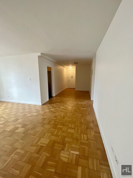 Building Photo - East 79th Street