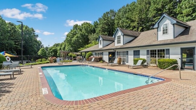 Building Photo - 1700 Hunter Ridge Ln