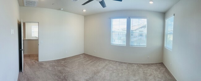 Building Photo - 40383 Birchfield Dr