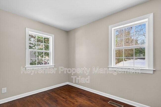 Building Photo - 1106 Sykes Ave