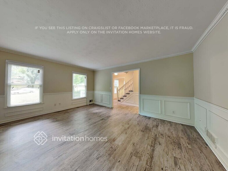 Building Photo - 1760 Deer Run Dr SW