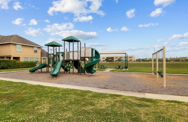 Building Photo - 5340 Camerford Ct