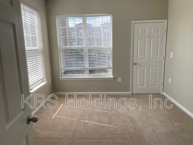 Building Photo - 11399 Aristotle Dr