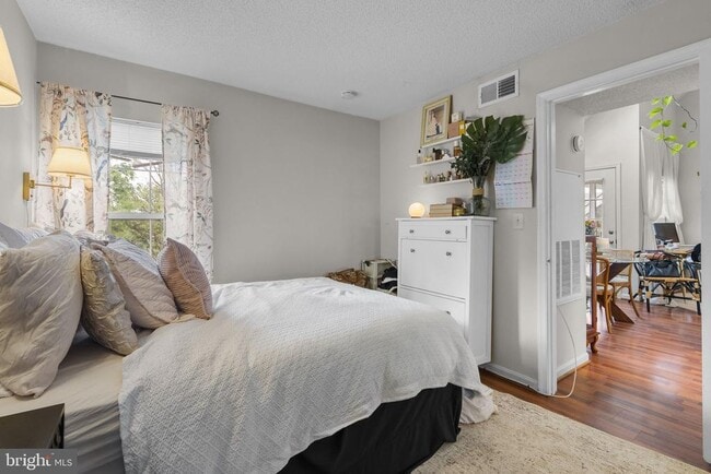 Building Photo - 14132 Bowsprit Ln