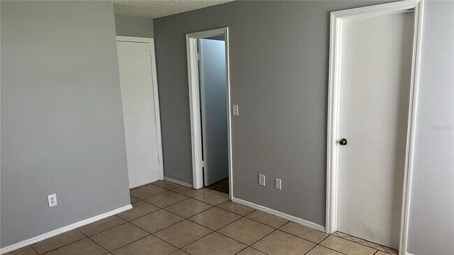 Building Photo - 1108 Lucaya Cir