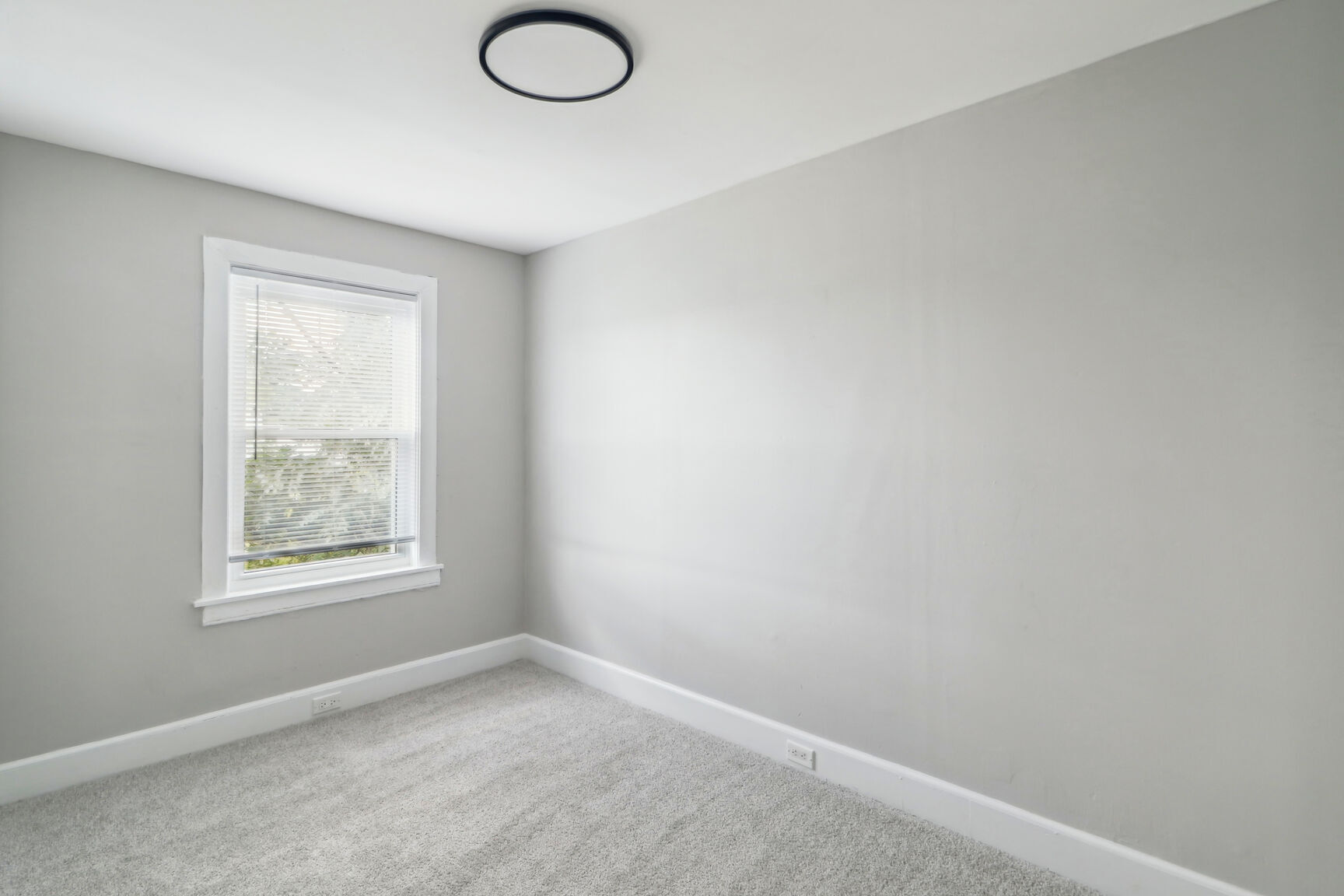 Building Photo - 2134 W Fayette St