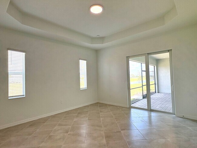 Building Photo - Brand New Luxury Rental in Wellen Park – Never Lived In!