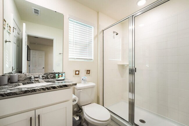 Building Photo - 1566 Mermaid Cv Wy