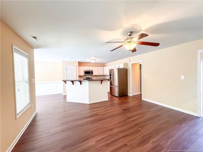 Building Photo - 865 Fairfield Cir