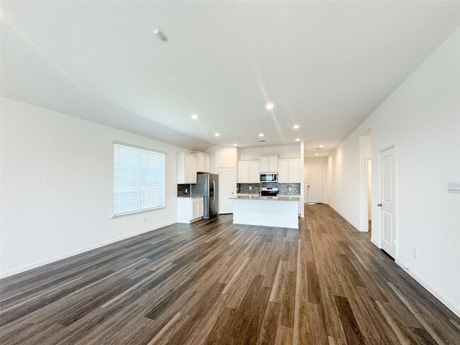 Building Photo - 519 Newcomb Holw Dr