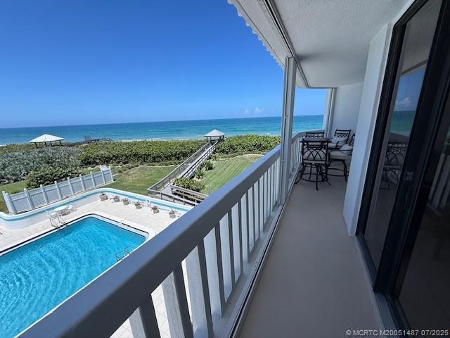 Building Photo - 9960 S Ocean Dr