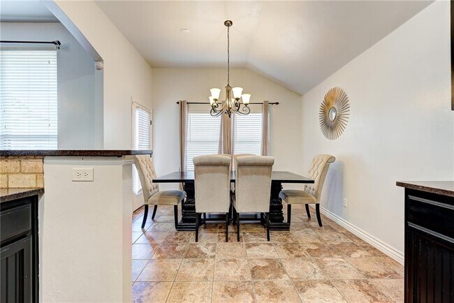 Building Photo - 2405 SW 137th St