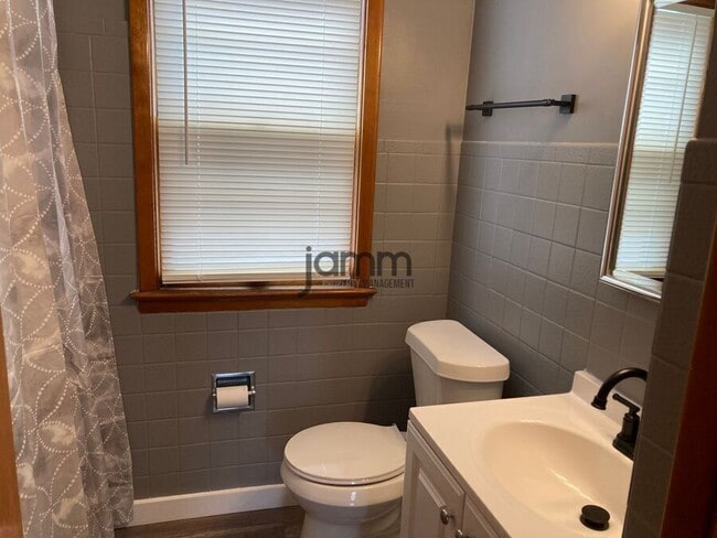 Building Photo - 6099 Ridge Rd