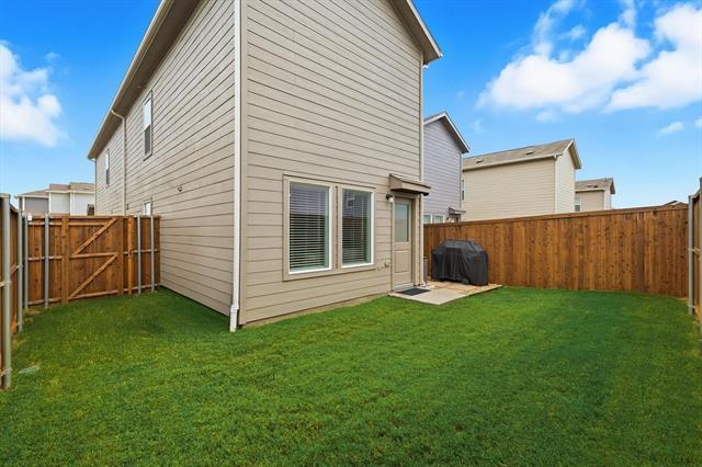 Building Photo - 12160 Thoroughbred Dr
