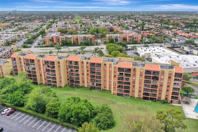 Building Photo - 9455 W Flagler St