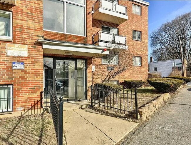 Building Photo - 770 Cummins Hwy