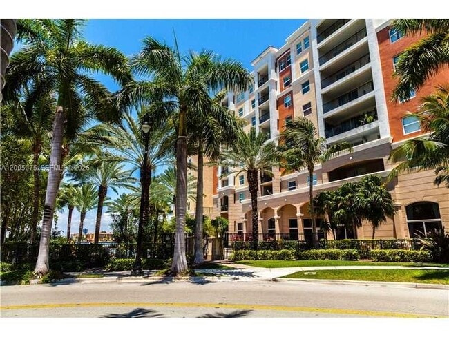 Building Photo - 17100 N Bay Rd