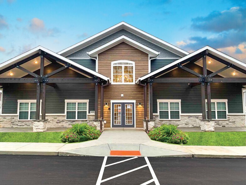 The Jewel O'Fallon 1000 Crown Jewel Cir O'Fallon MO 63366 Apartment