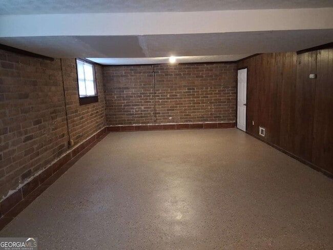 Building Photo - 3336 Cowan Mill Ct