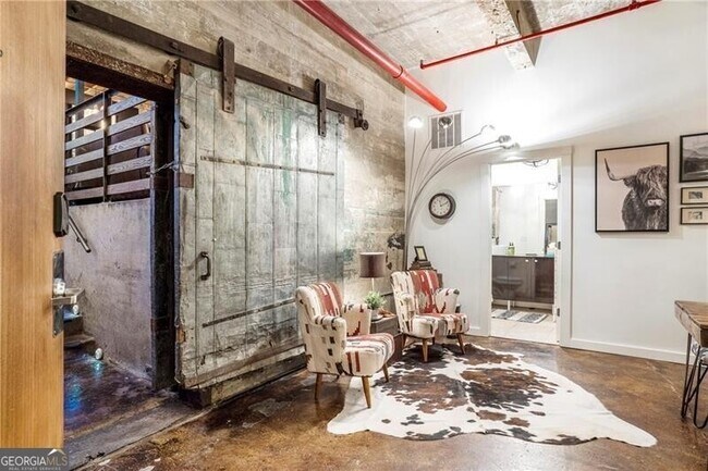 Building Photo - 650 Glen Iris Dr NE