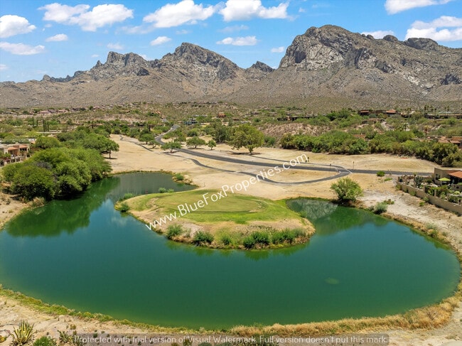 Building Photo - 811 Camino Corrida