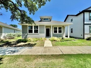 Building Photo - 2148 Pecan Island Dr