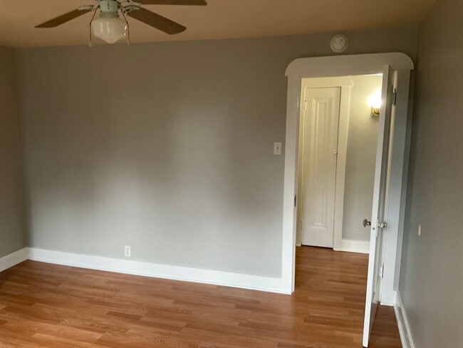 Building Photo - Charming, Character-Filled 2 Bedroom in Br...