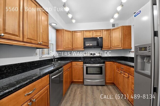 Building Photo - 5560 E Boniwood Turn