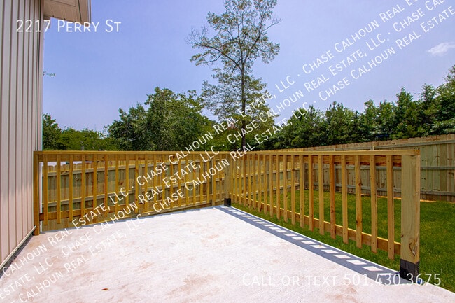 Building Photo - 2217 Perry St