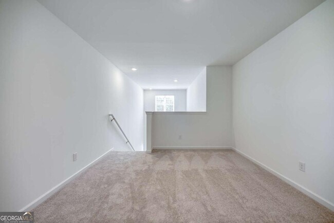Building Photo - 49 Kestrel Dr