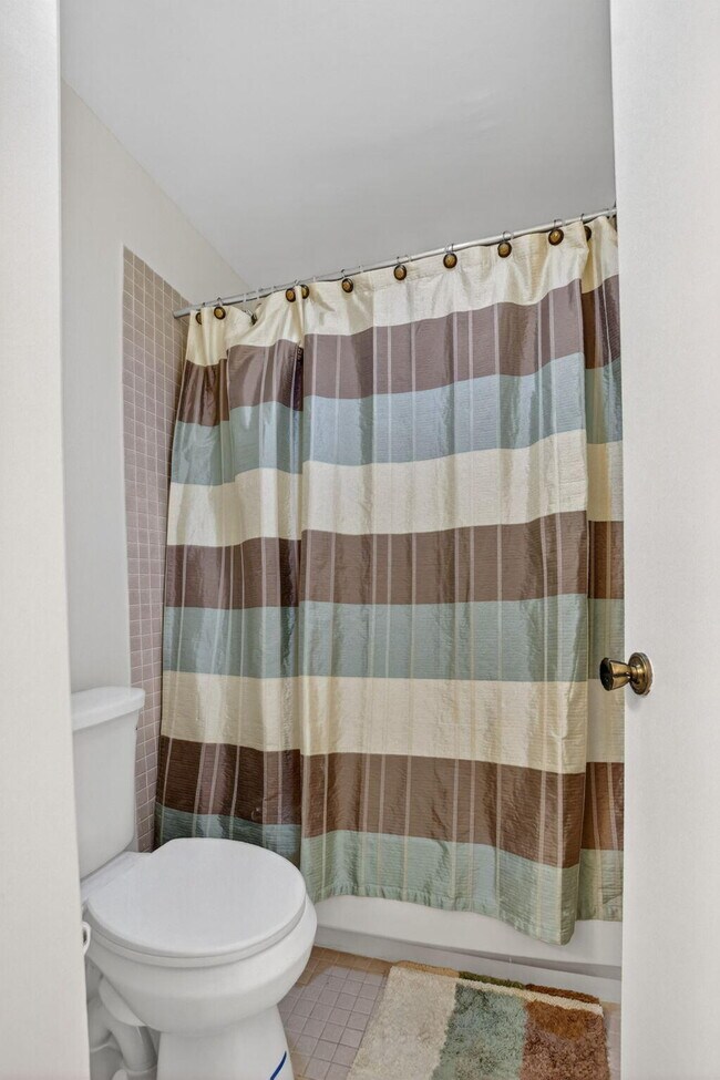 Building Photo - 129 Piedmont C