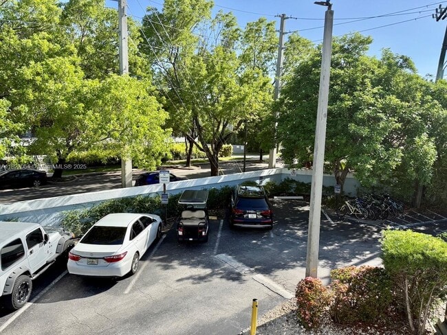 Building Photo - 798 Crandon Blvd