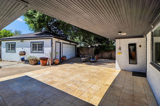 Building Photo - 5951 Yarwell Dr