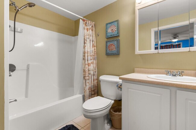 Building Photo - 24 Ashworth Ave