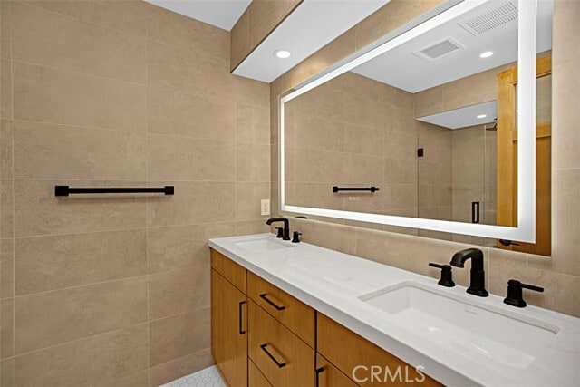 Building Photo - 4017 Channel Pl