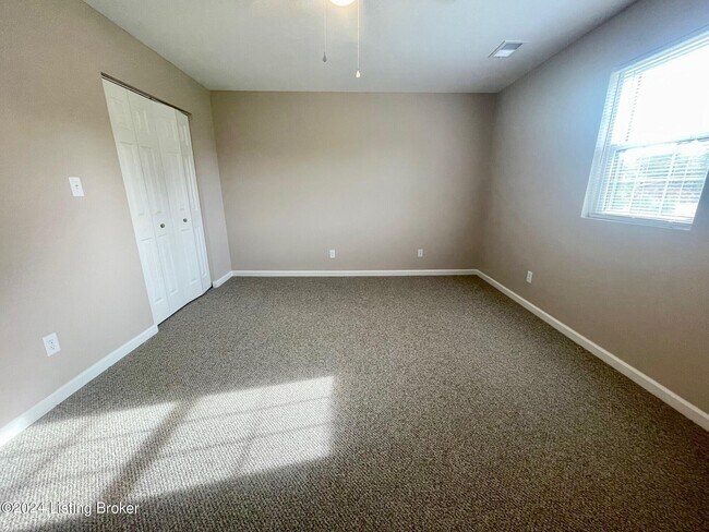 Building Photo - 260 Faro Ct