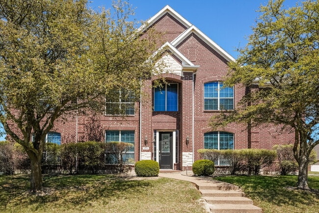 Building Photo - 925 Trailwood Dr