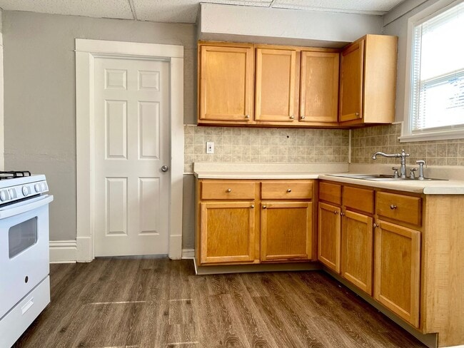 Building Photo - 1101 Crosby St NW