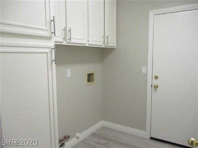 Building Photo - 4601 Savin Cir
